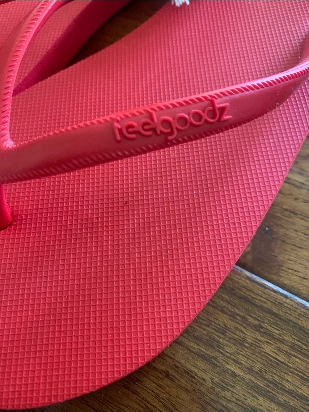 Feelgoodz Slimz Core RED Flip Flops NWT - US Women’s Size L (8/9) Rubber - Picture 2 of 6